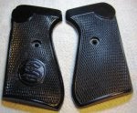 Sauer 38H Grips 01.jpg